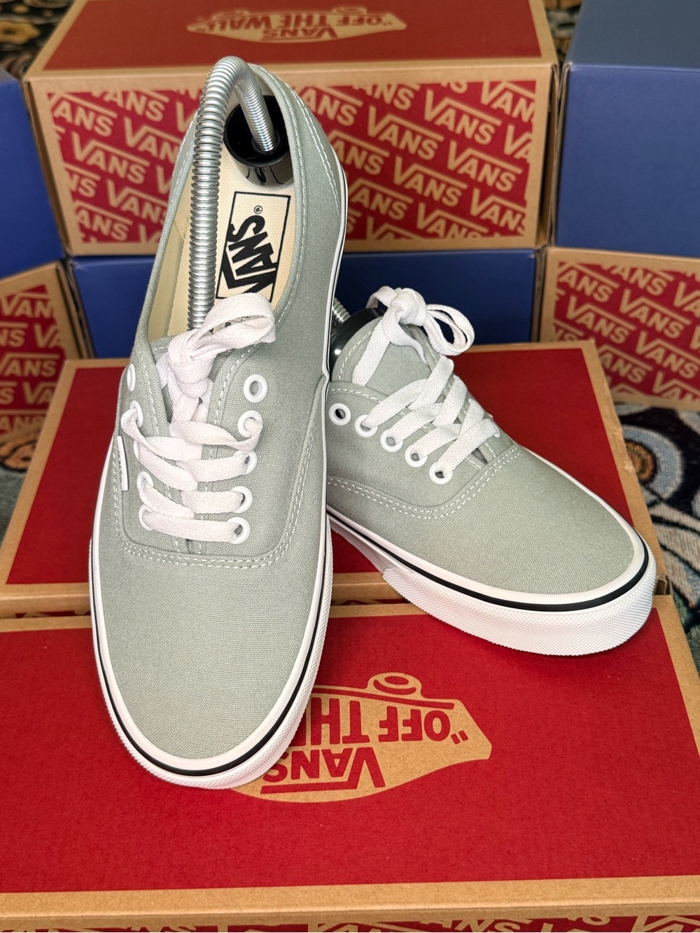 BRAND NEW Vans Men's Color Theory Authentic Low-Top in Pure Gray Men 8/Women 9.5